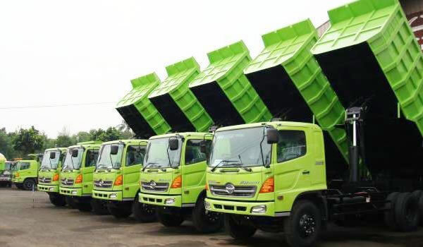 mobil dump truck
